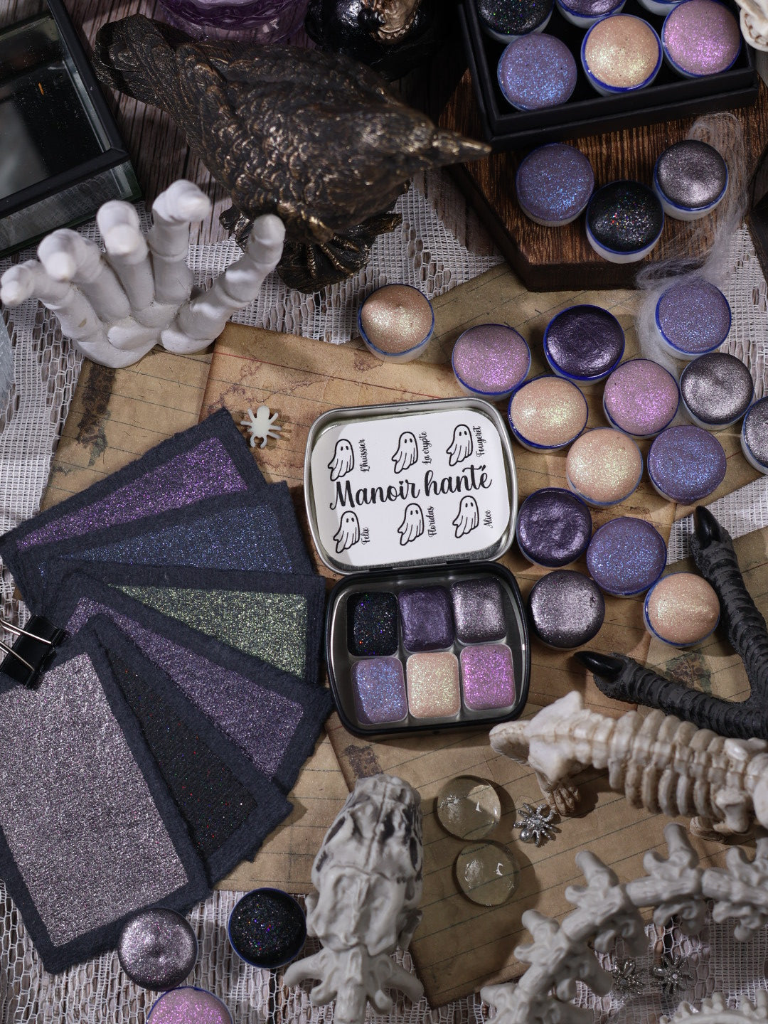 Le Manoir Hanté | Trousse de 6 aquarelles Halloween | Brillantes, étincelantes et solaires | artisanales | Brillantes, étincelantes et solaires | artisanales- 6 aquarelles à effets | aquarelle caméléons | aquarelles métallisées et pailletées | halloween
