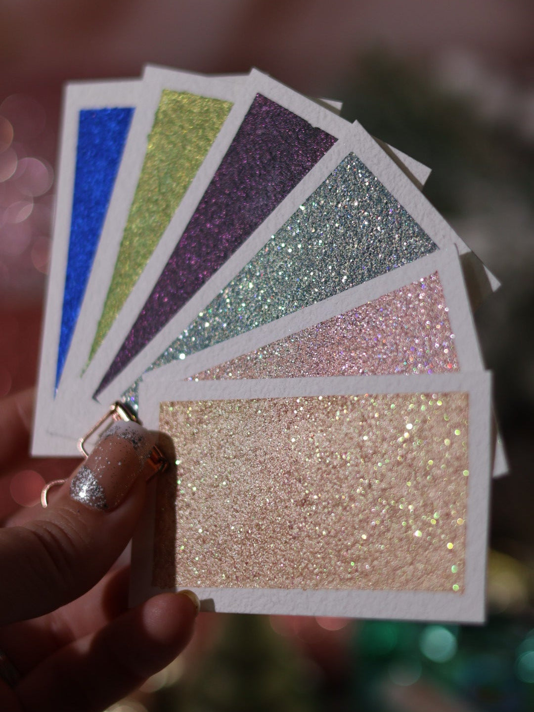 🎄✨ Boite Lueurs du monde – 18 godets d’aquarelle à effets | Noël 2025 | aquarelle métallisées et pailletées | aquarelle artisanat | cadeau Noël artiste peintre