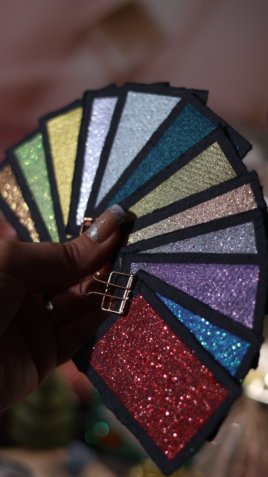 🎄✨ Méga Lueurs du monde – 30 godets d’aquarelle à effets | Noël 2025 | aquarelle métallisées et pailletées | aquarelle artisanat | cadeau Noël artiste peintre