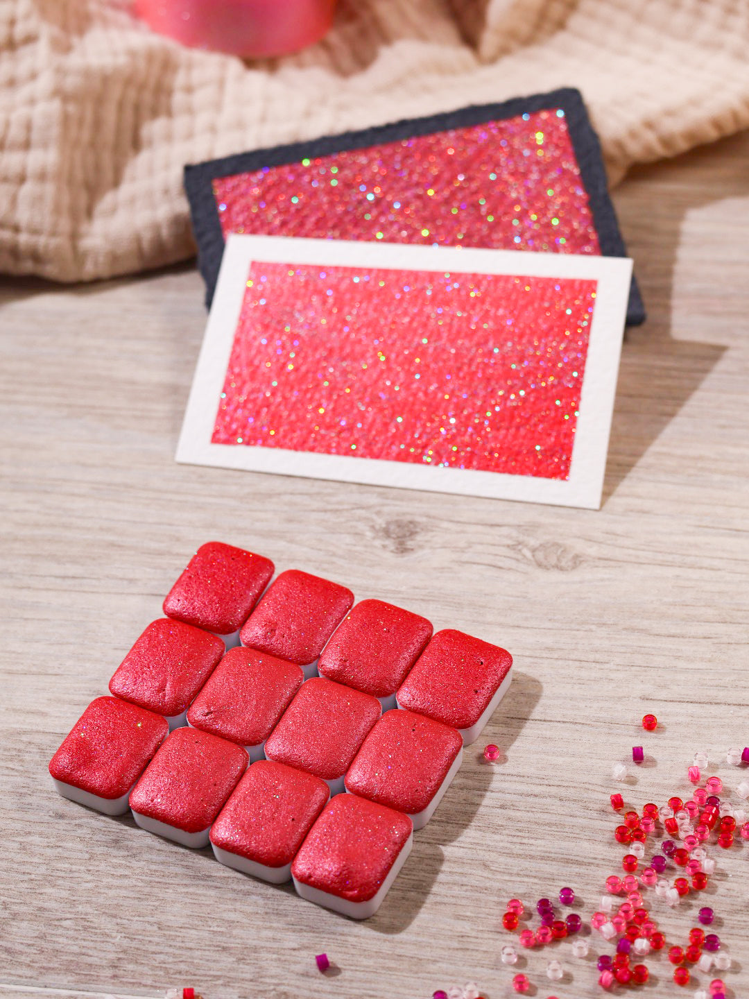 Cheerilee | Viertel Näpfchen Glitzer-Aquarellfarbe | Holografische rote Aquarellfarbe | Glitzerfarbe | Handgefertigt | Künstlergeschenk