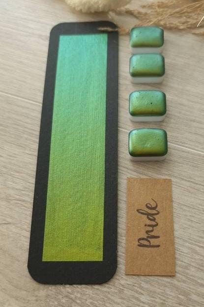 Pride - Quart de godet d'aquarelle super caméléon