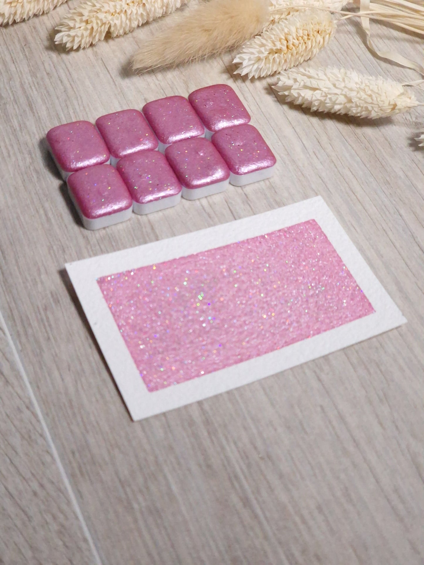 Firefly | Quart de godet d'aquarelle pailletée | aquarelle holographique rose| aquarelle scintillante rose | fabriquée à la main