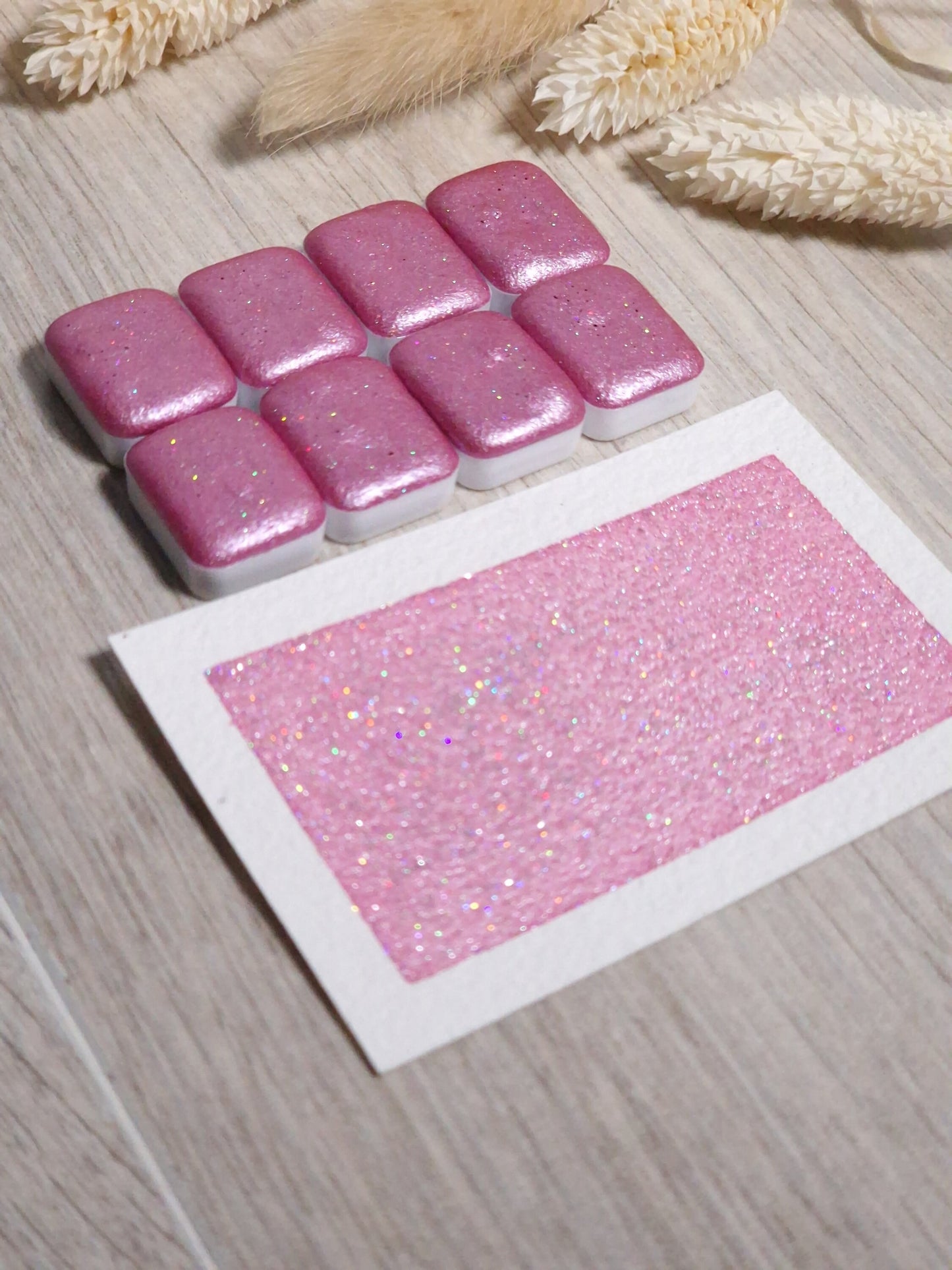 Firefly | Quart de godet d'aquarelle pailletée | aquarelle holographique rose| aquarelle scintillante rose | fabriquée à la main