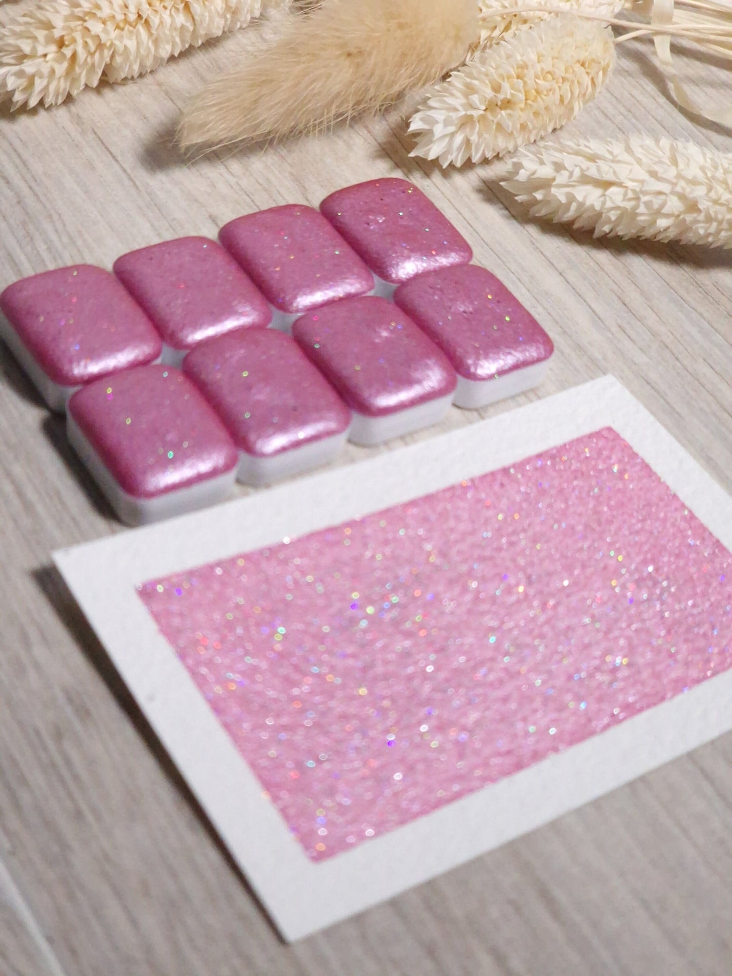 Firefly | Quart de godet d'aquarelle pailletée | aquarelle holographique rose| aquarelle scintillante rose | fabriquée à la main
