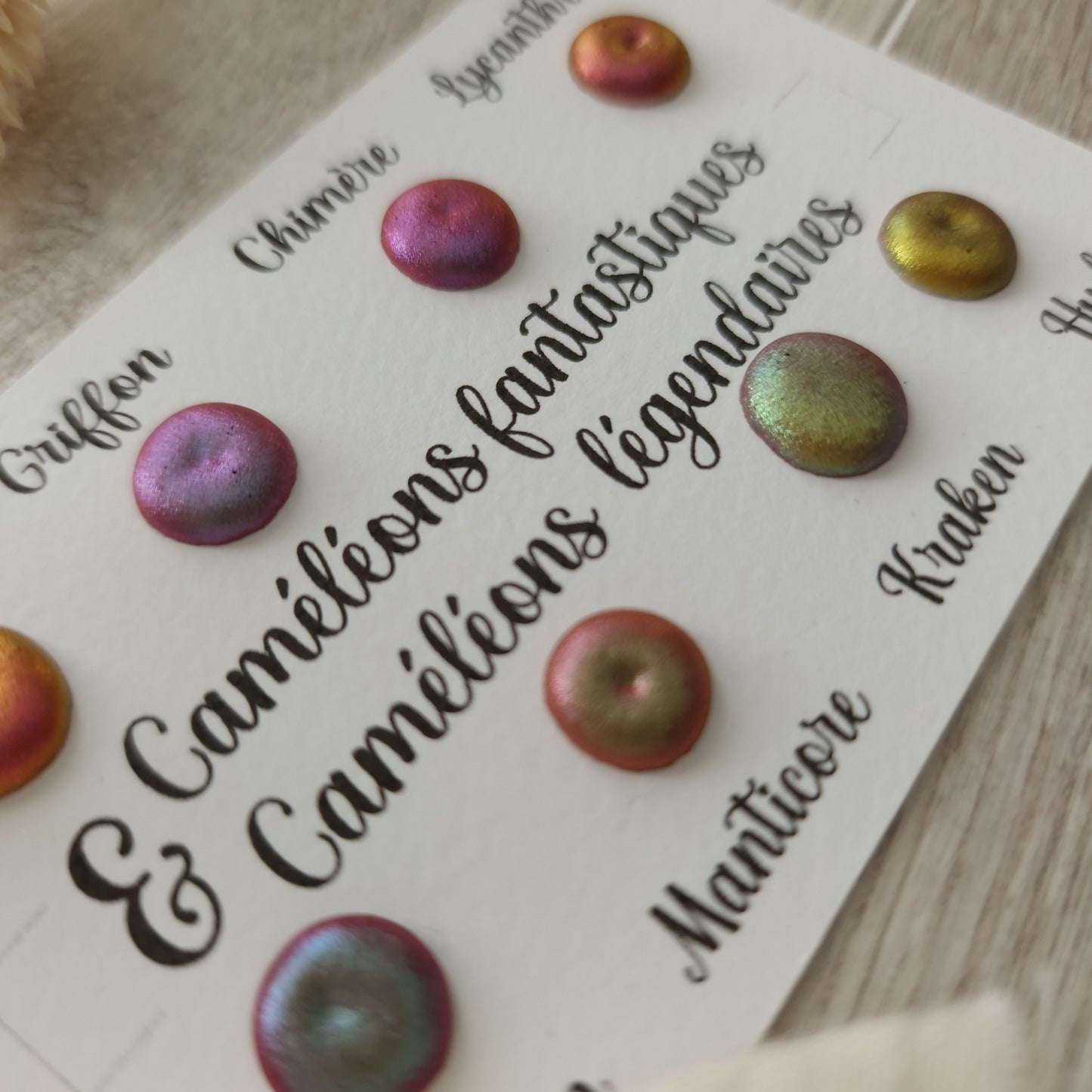 Dot Card Caméléons | 8 dots d'aquarelle caméléons | aquarelles artisanales fabriquées à la main | peinture duochrome | cadeau artiste Noël