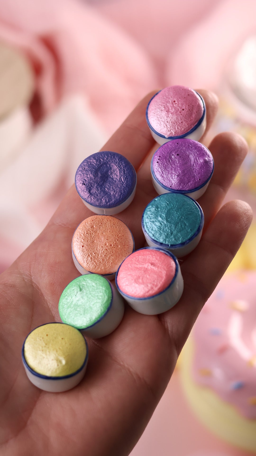 Candy | 12 metallische Pastell-Aquarellfarben | Handgefertigte Aquarellpalette | Intensives und brillantes Set