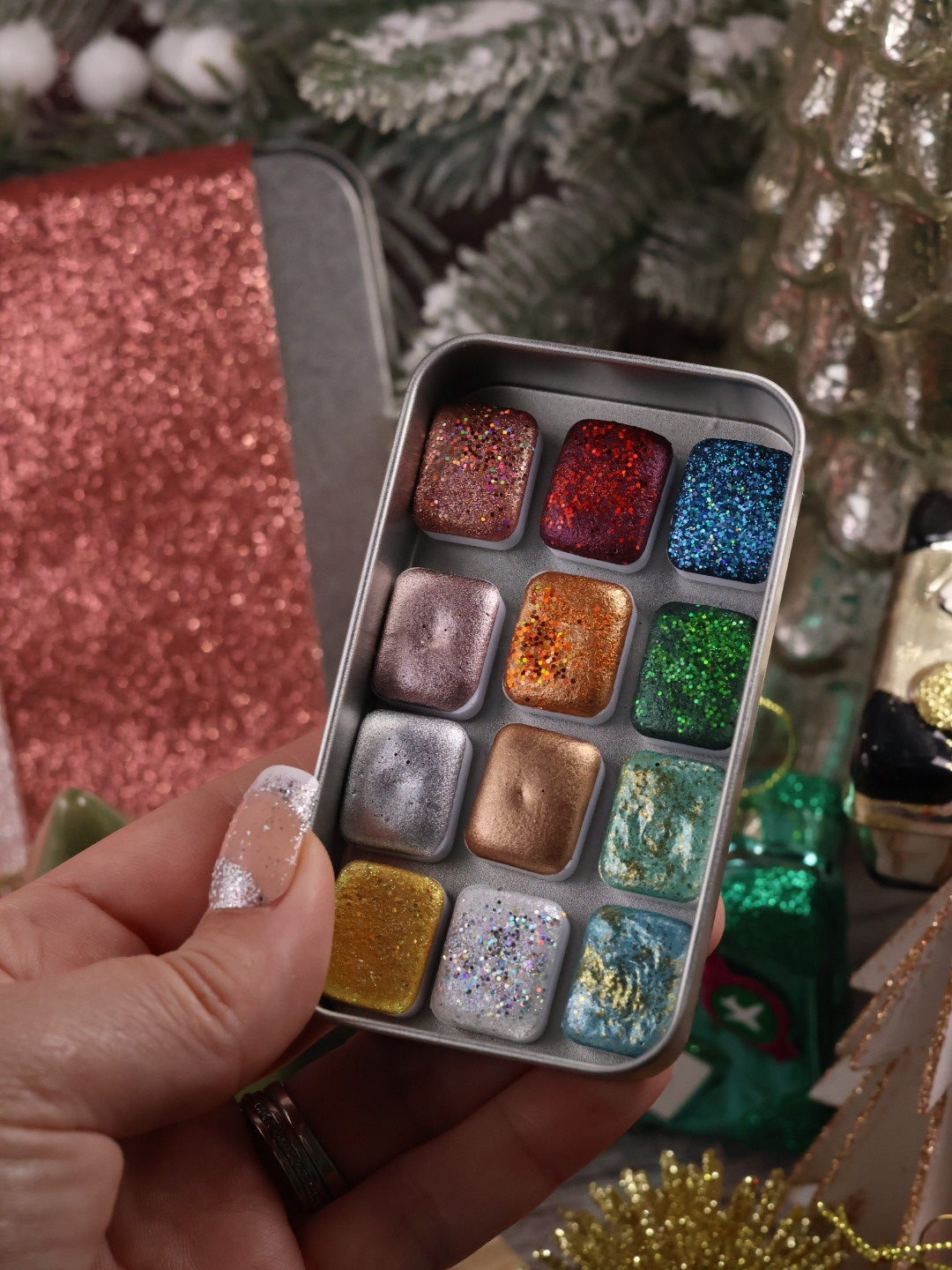 🎄✨ Lueurs du monde – 12 godets d’aquarelle à effets | Noël 2025  | aquarelle métallisées et pailletées | aquarelle artisanat | cadeau Noël artiste peintre