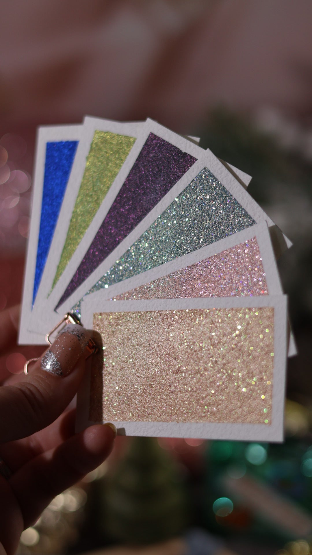 🎄✨ Méga Lueurs du monde – 30 godets d’aquarelle à effets | Noël 2025  | aquarelle métallisées et pailletées | aquarelle artisanat | cadeau Noël artiste peintre