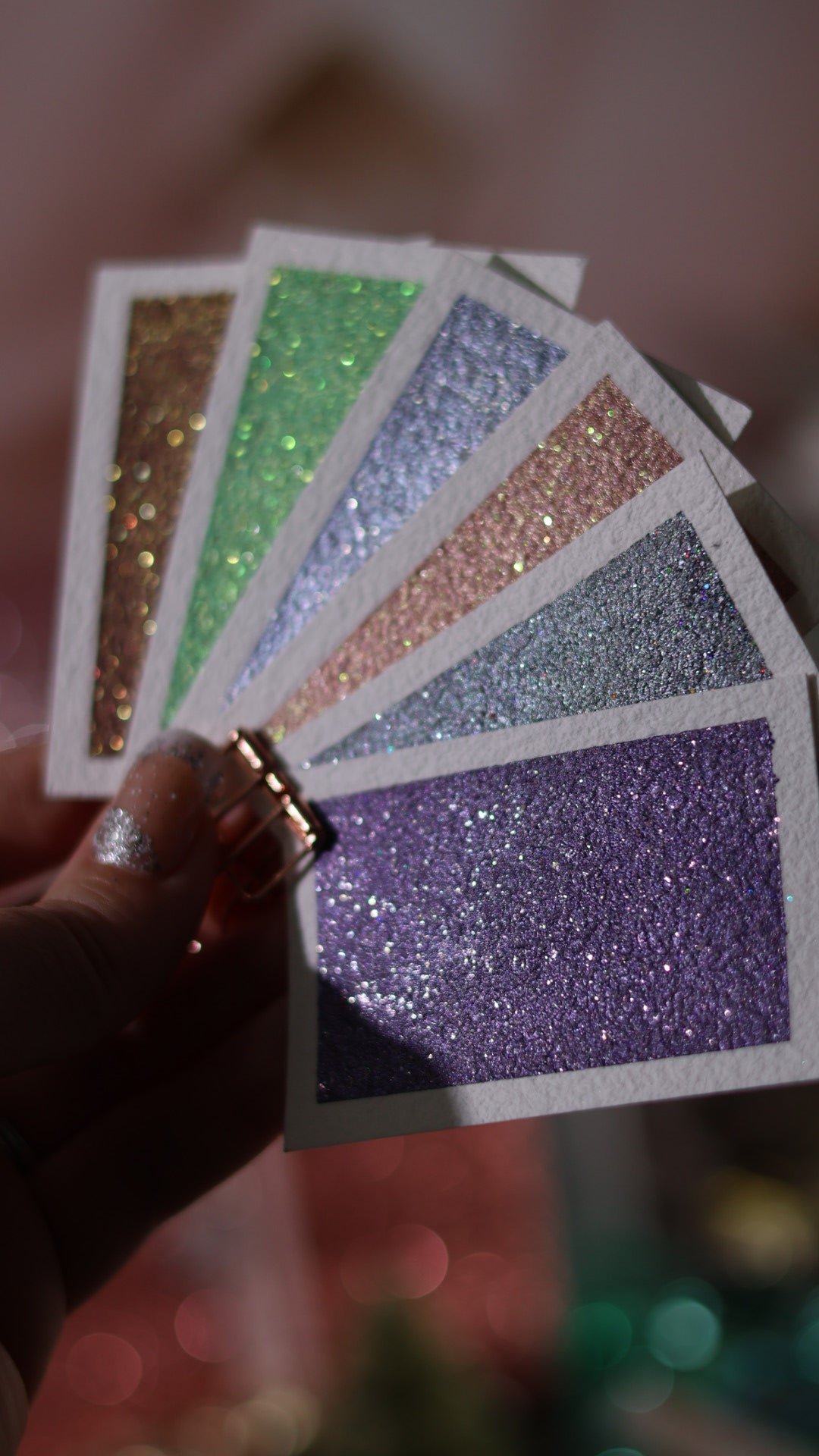 🎄✨ Méga Lueurs du monde – 30 godets d’aquarelle à effets | Noël 2025  | aquarelle métallisées et pailletées | aquarelle artisanat | cadeau Noël artiste peintre