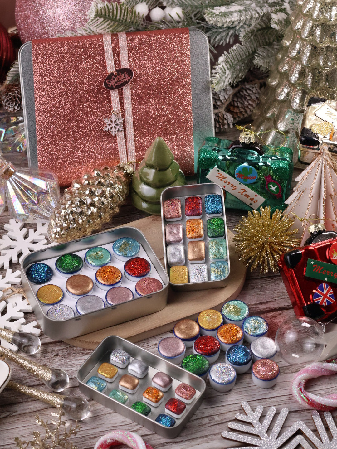 🎄✨ Lueurs du monde – 12 godets d’aquarelle à effets | Noël 2025  | aquarelle métallisées et pailletées | aquarelle artisanat | cadeau Noël artiste peintre