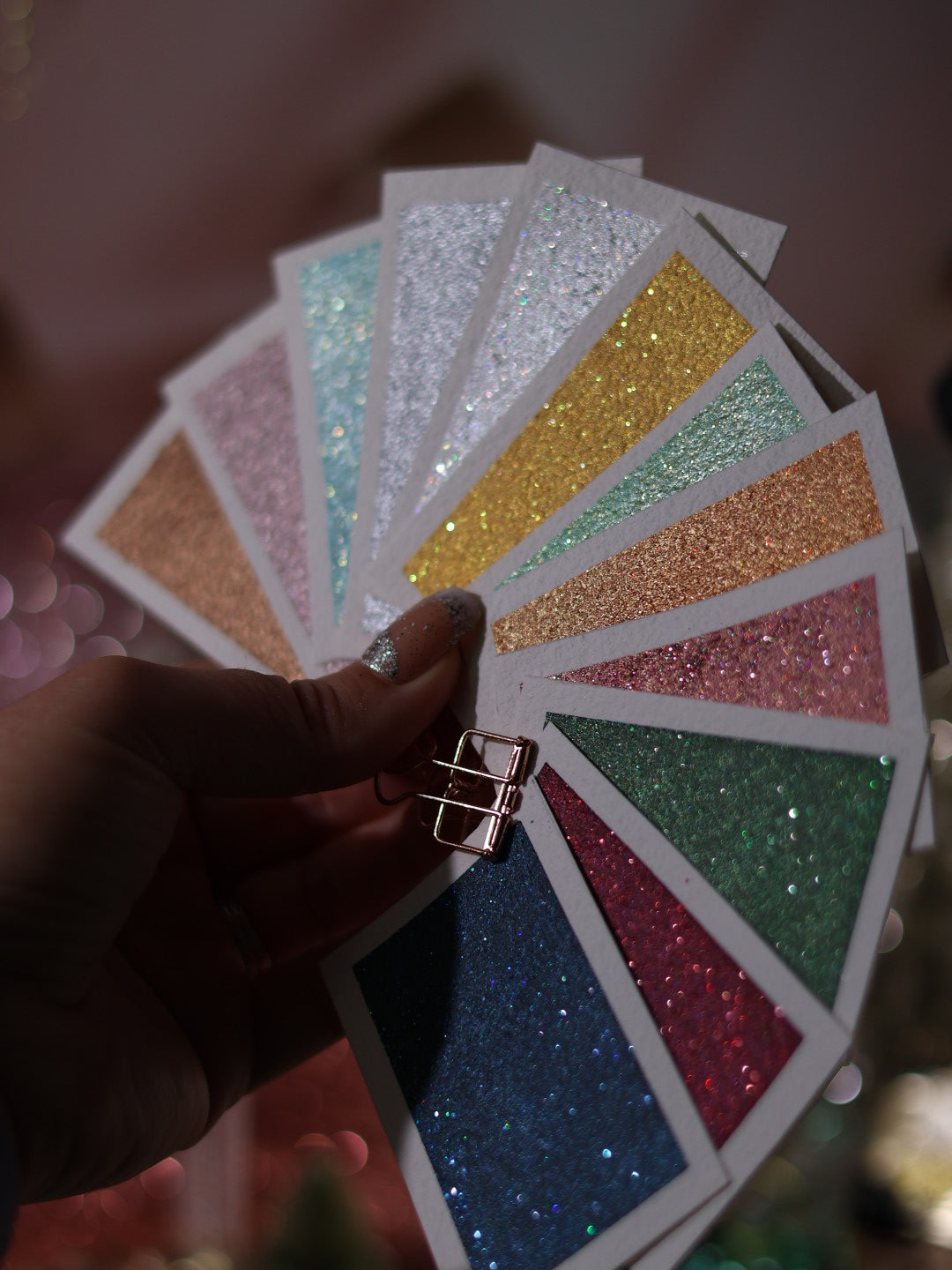 🎄✨ Méga Lueurs du monde – 30 godets d’aquarelle à effets | Noël 2025  | aquarelle métallisées et pailletées | aquarelle artisanat | cadeau Noël artiste peintre