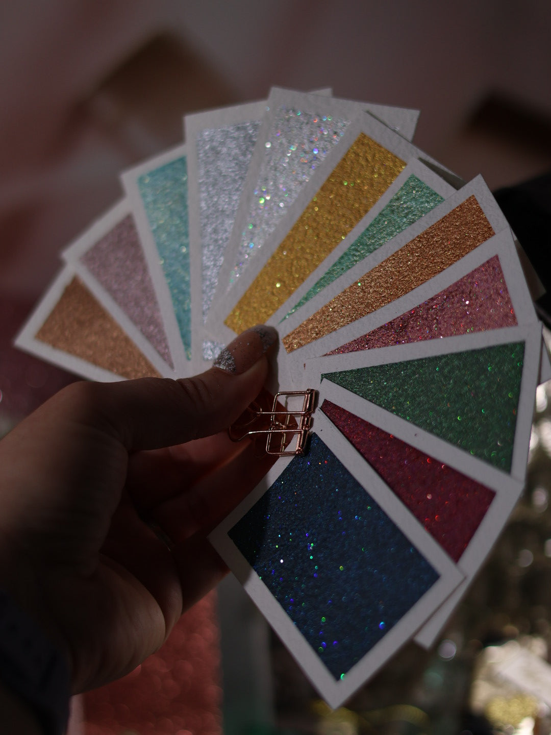 🎄✨ Méga Lueurs du monde – 30 godets d’aquarelle à effets | Noël 2025  | aquarelle métallisées et pailletées | aquarelle artisanat | cadeau Noël artiste peintre