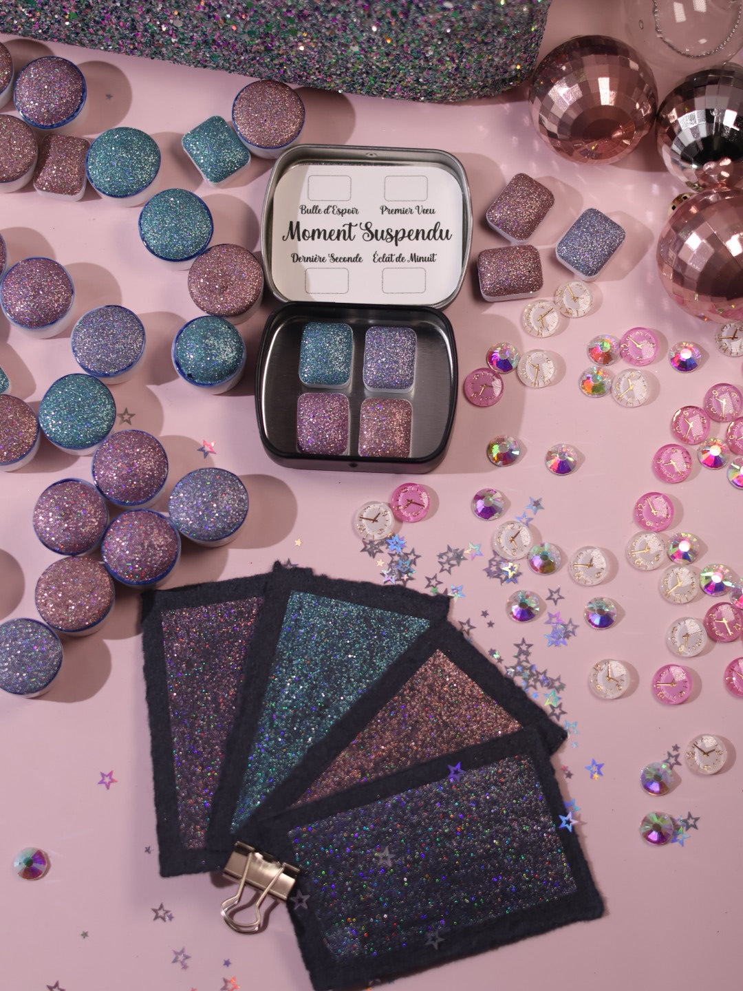 Moment Suspendu – 4 toppers d’aquarelle à paillettes pour sublimer vos créations | aquarelles | cadeau artiste | aquarelles artisanales