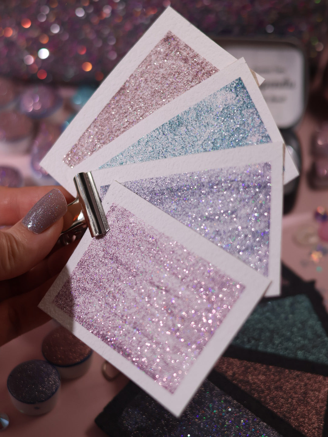 Moment Suspendu – 4 toppers d’aquarelle à paillettes pour sublimer vos créations | aquarelles | cadeau artiste | aquarelles artisanales