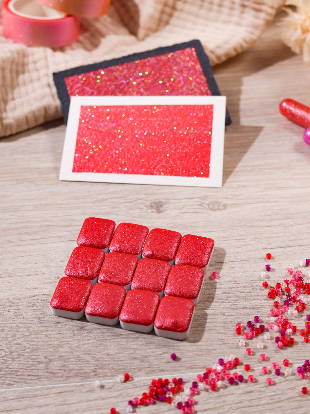 Cheerilee | Viertel Näpfchen Glitzer-Aquarellfarbe | Holografische rote Aquarellfarbe | Glitzerfarbe | Handgefertigt | Künstlergeschenk