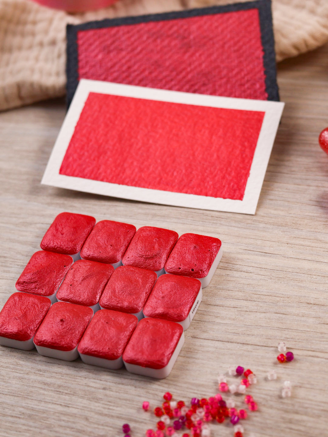 Vérone | Godet d’aquarelle métallisée | aquarelle rouge métallisée | peinture brillante | fabriquée à la main | cadeau artiste | quart godet