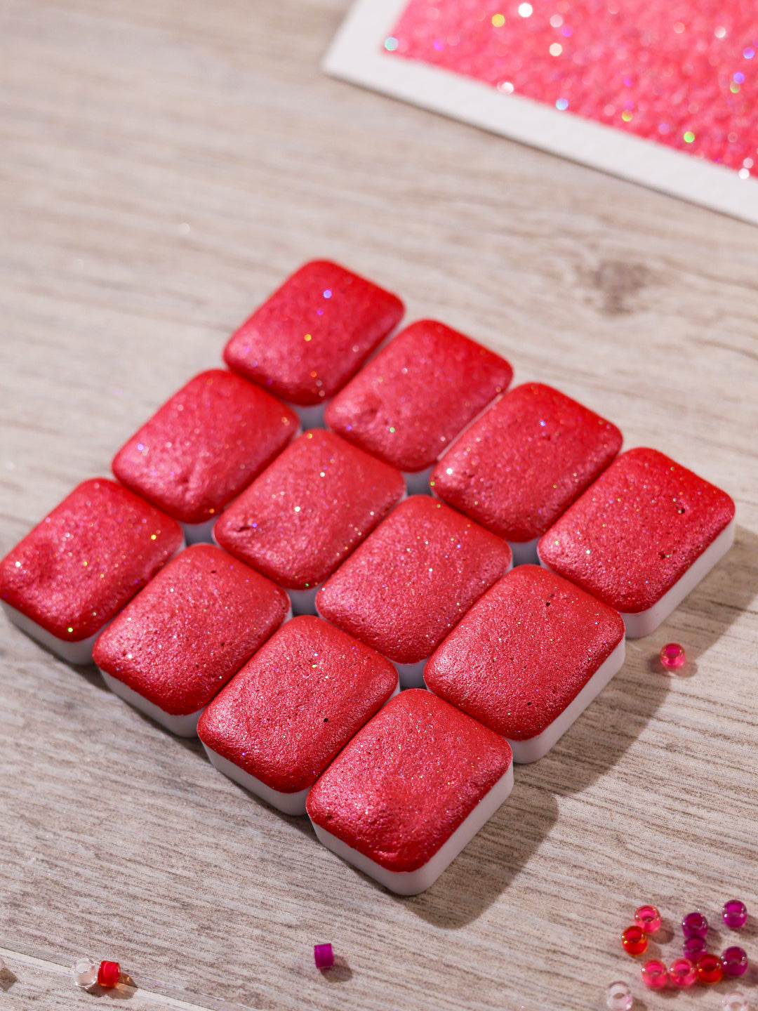 Cheerilee | Viertel Näpfchen Glitzer-Aquarellfarbe | Holografische rote Aquarellfarbe | Glitzerfarbe | Handgefertigt | Künstlergeschenk