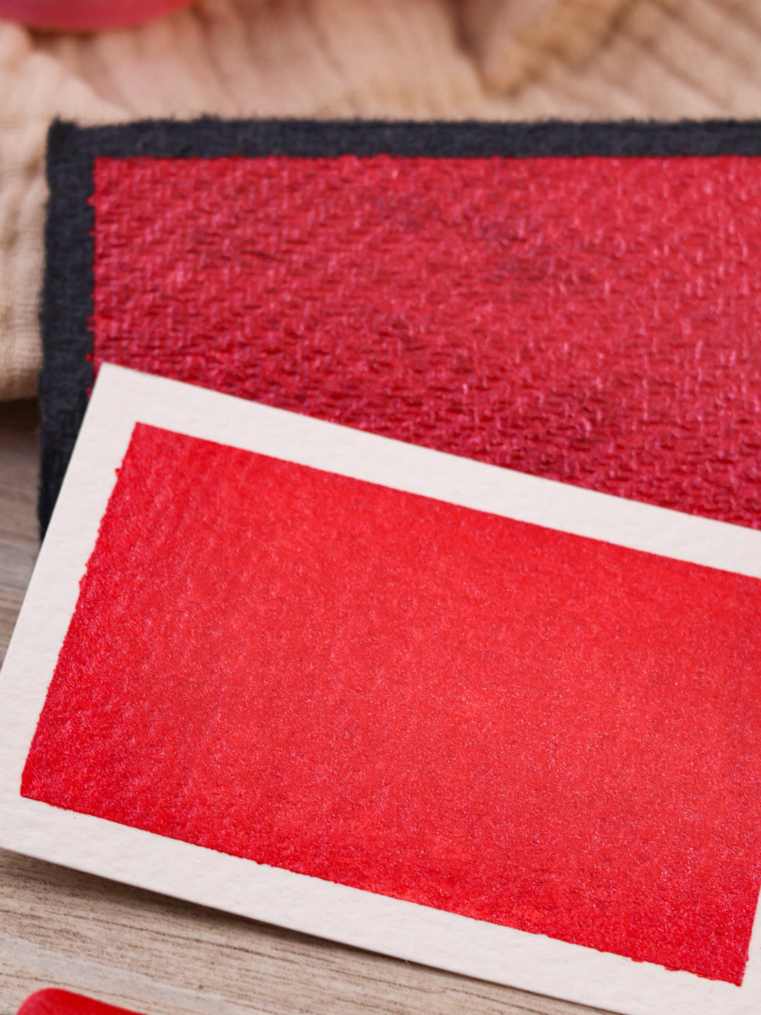 Vérone | Godet d’aquarelle métallisée | aquarelle rouge métallisée | peinture brillante | fabriquée à la main | cadeau artiste | quart godet