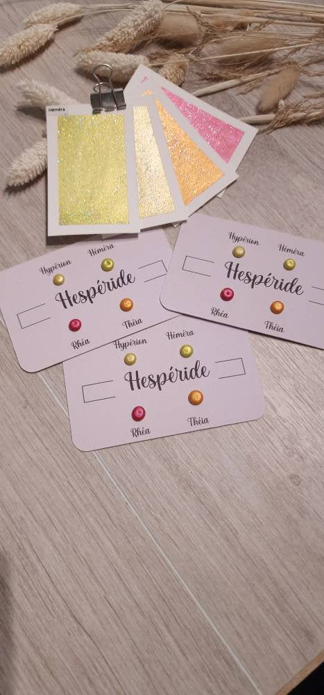 Hesperide | Dot card 4 aquarelles pailletées rose, jaune et orange | aquarelles artisanales | fabriqué en France | paillettes holographiques