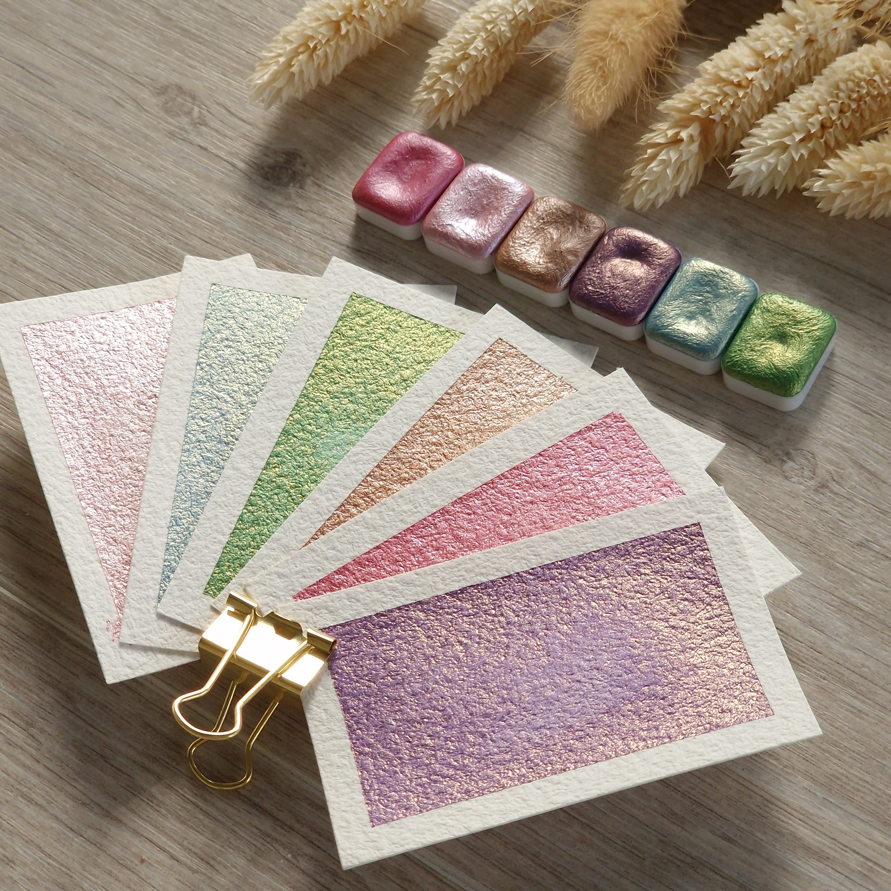 Lot de 12 Aquarelles Alpino 28mm - Couleurs Intenses et Précises Lot de 12 Aquarelles Alpino 28mm - Couleurs Intenses et Précises